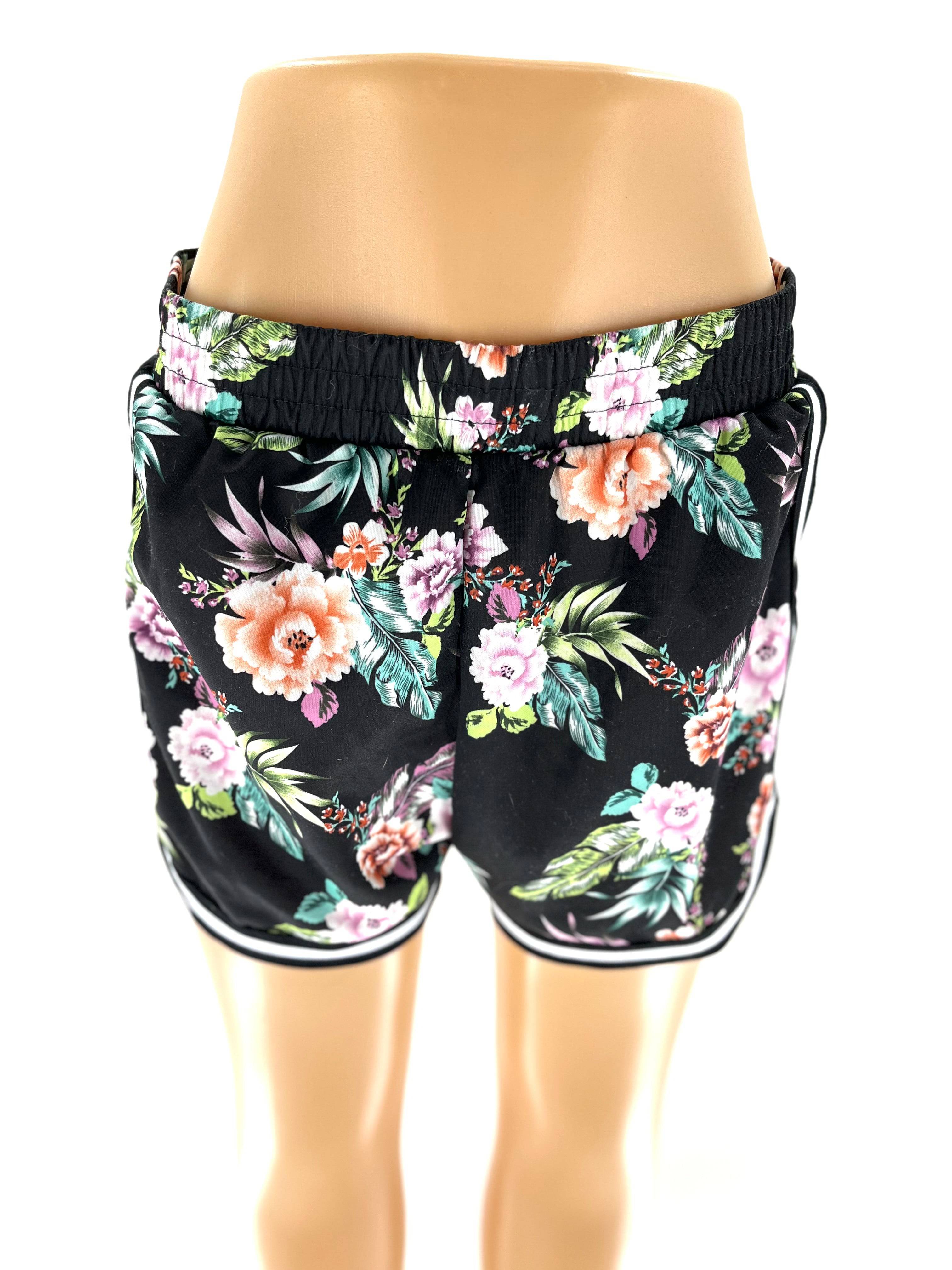 Juniors / Womens Size Large 11 - 13 Shorts / Swimwear Cover Up Black Flowered - TheRealThreads