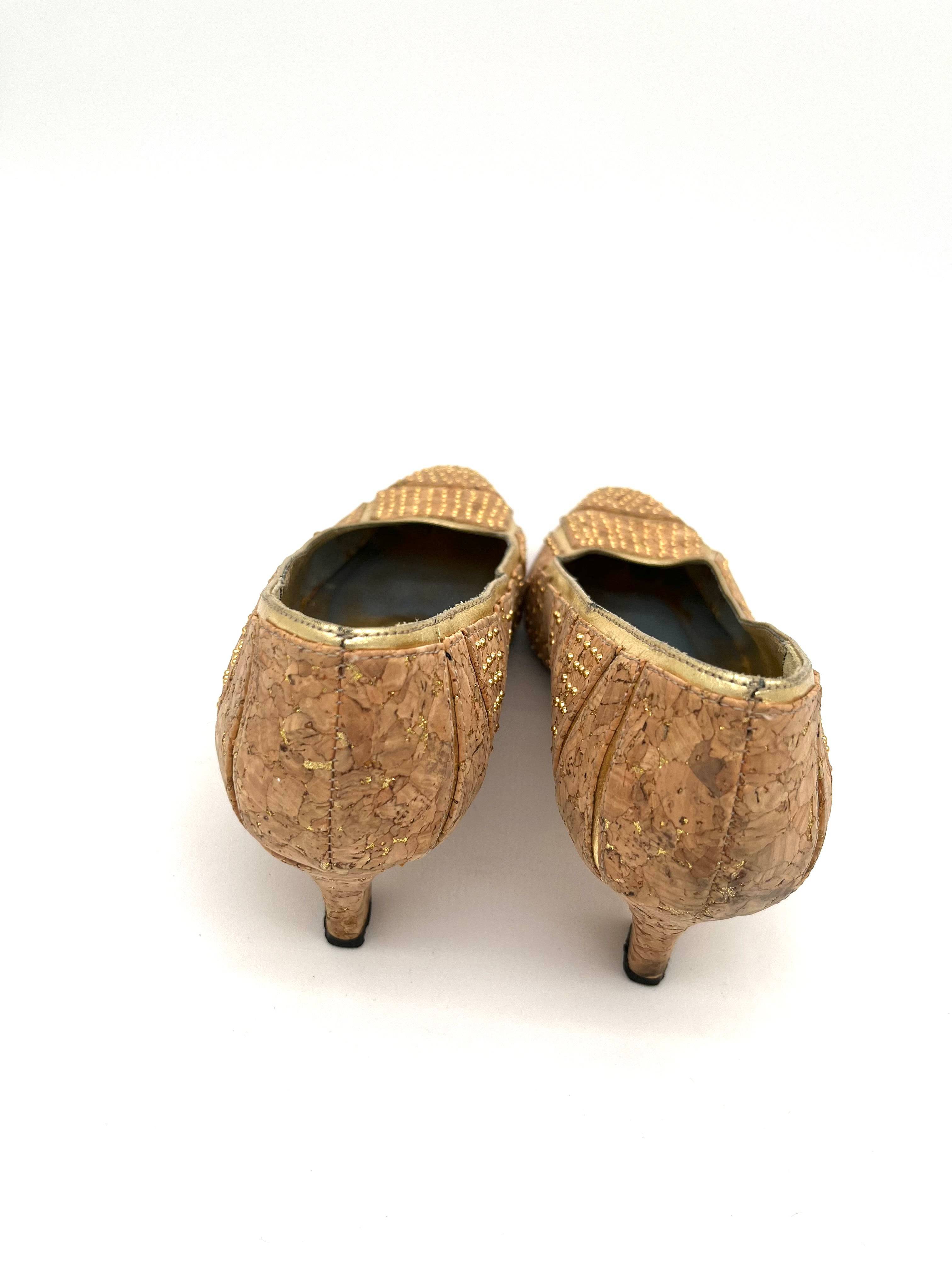 Womens Unique Cork Shoes Size 8.5 Gold and Tan 2" Heels By J. Renee - TheRealThreads