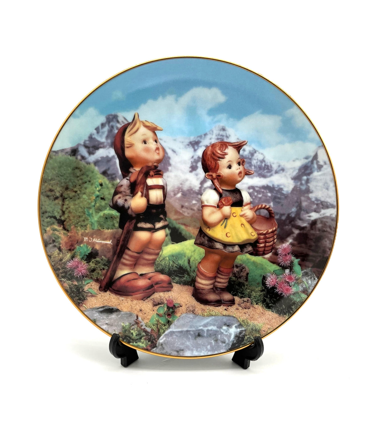 M.J. Hummel Plate "Little Explorers" Plate Collection Little Champions 1990 No. F9499 - TheRealThreads