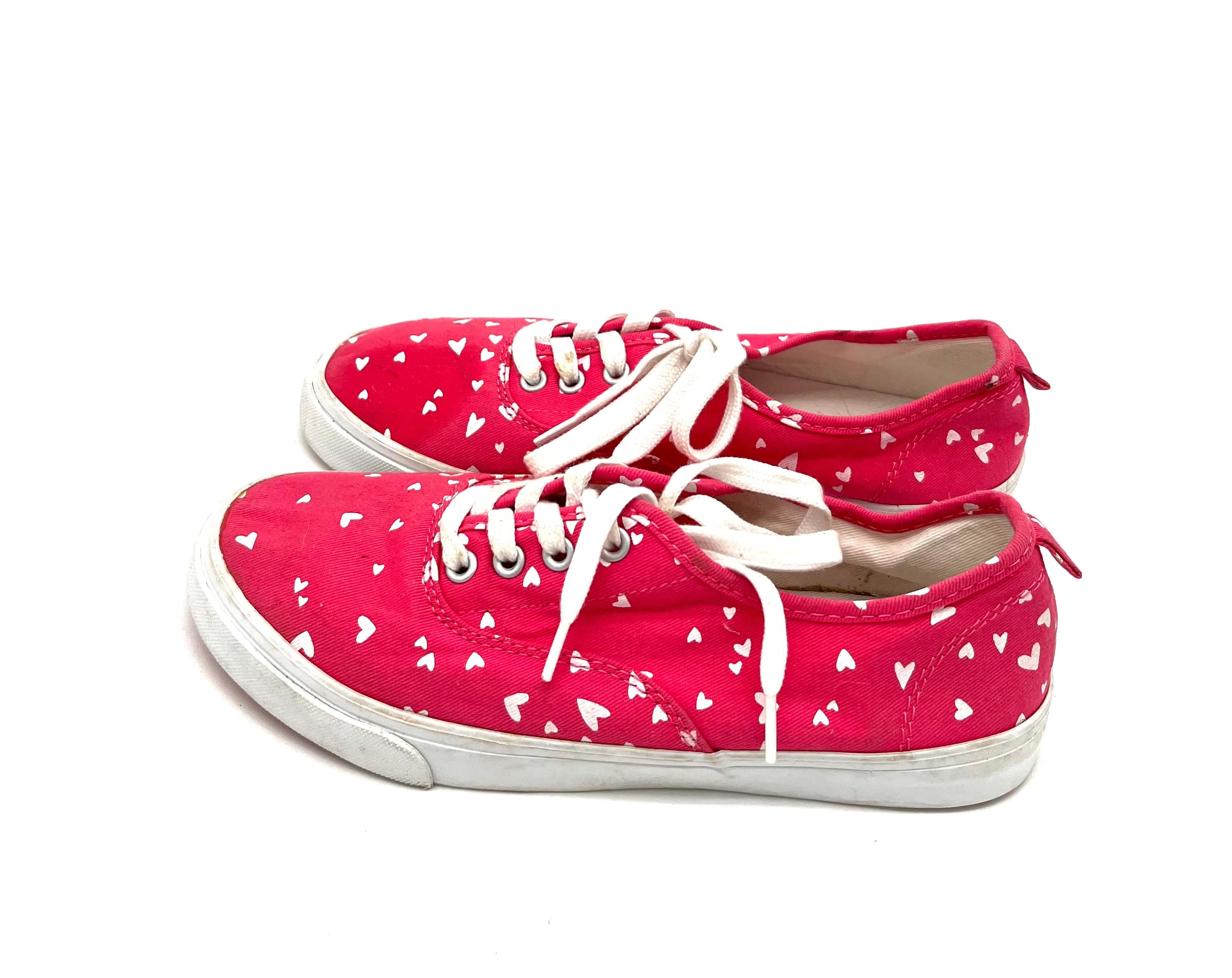 Old Navy Big Kids Shoe Size 4 Pink Sneakers With White Hearts Rubber Soles - TheRealThreads