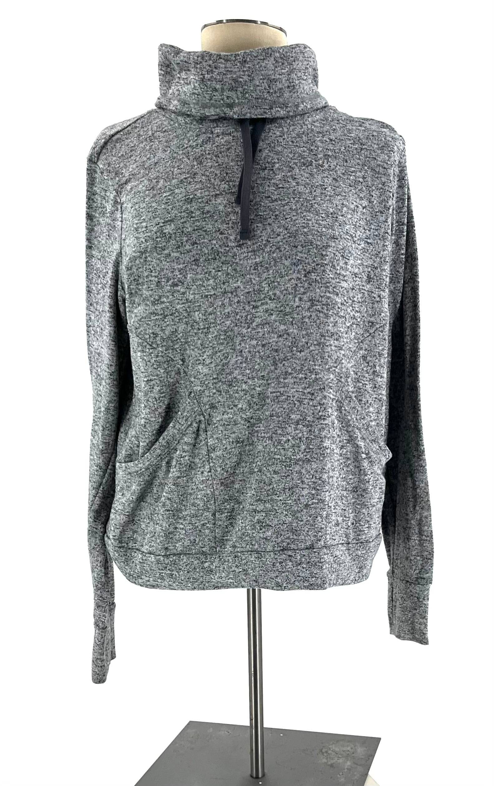 Grey Activewear Top Size Medium - TheRealThreads