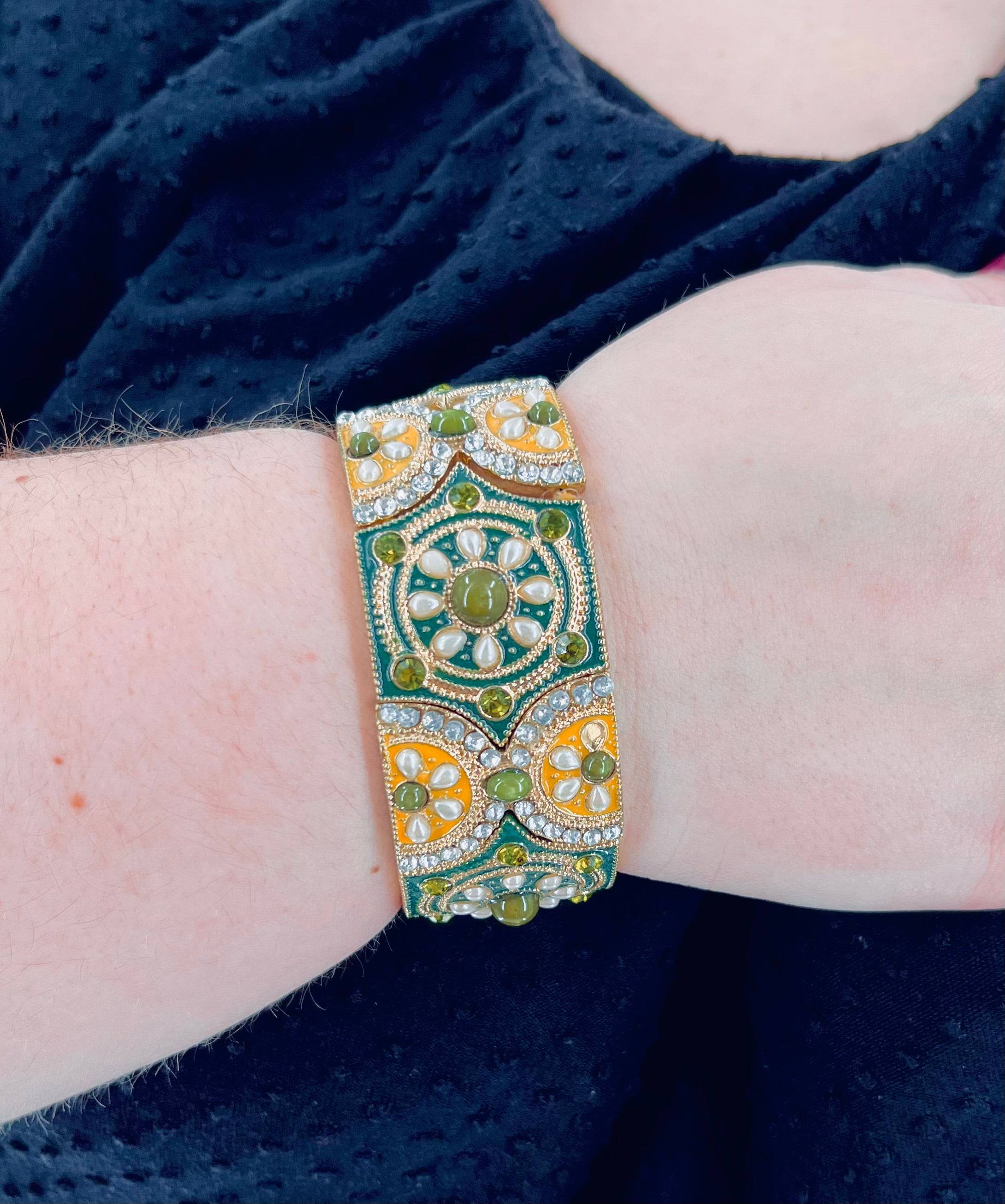 Green and Gold Cut Crystal and Resin Stretch Bracelet By Lia Sofia NEW! - RealThreads